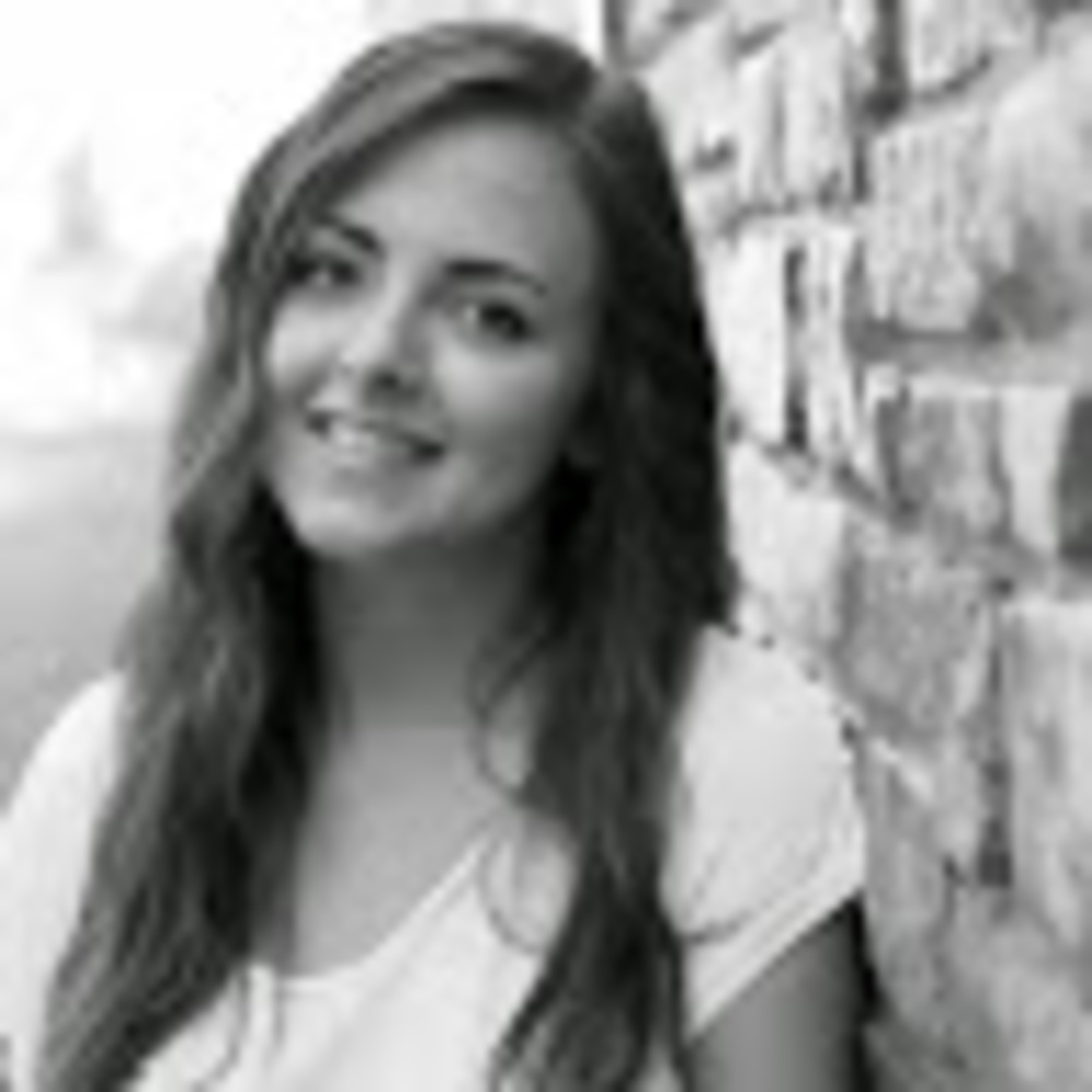 Meet your Posher, Hilary